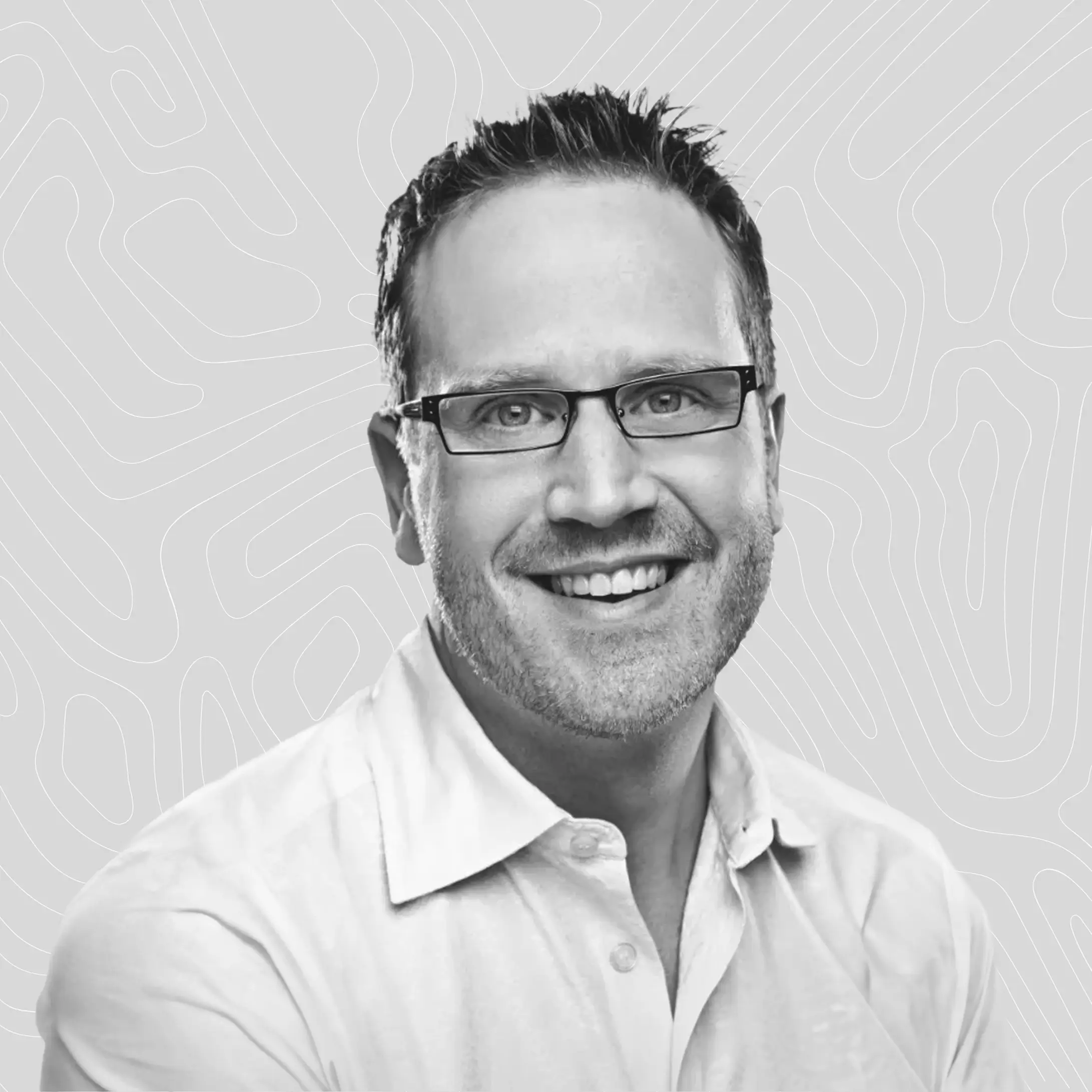 https://cdn.prod.website-files.com/656d3f12ccc6bb0b4330f26a/66cf4a31e00176aafa315f98_Photo-profile-BW-Kelly-background.webp
